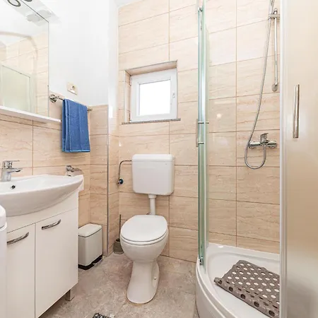 Awesome In With Kitchen Апартаменты